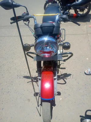 TVS HLX 125 2025 Red