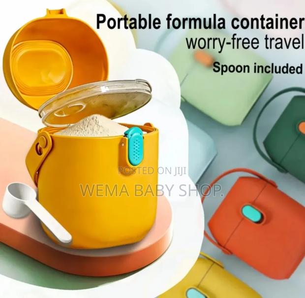 Portable Baby Formula Dispenser/Milk Powder Container-Integrated Scoop