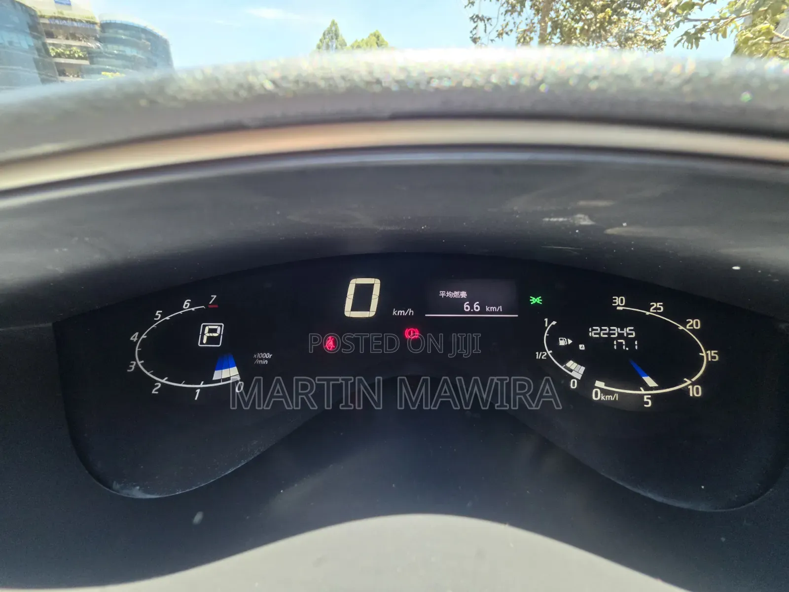 Nissan Serena 2011 Silver