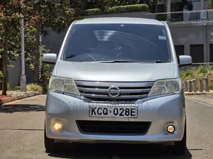 Nissan Serena 2011 Silver