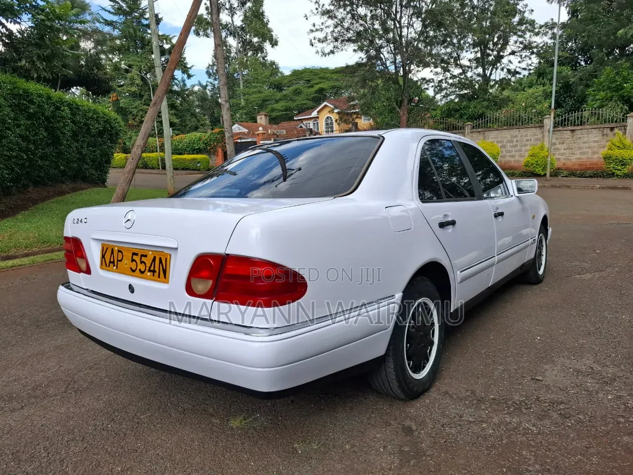 Mercedes-Benz E240 1998 White