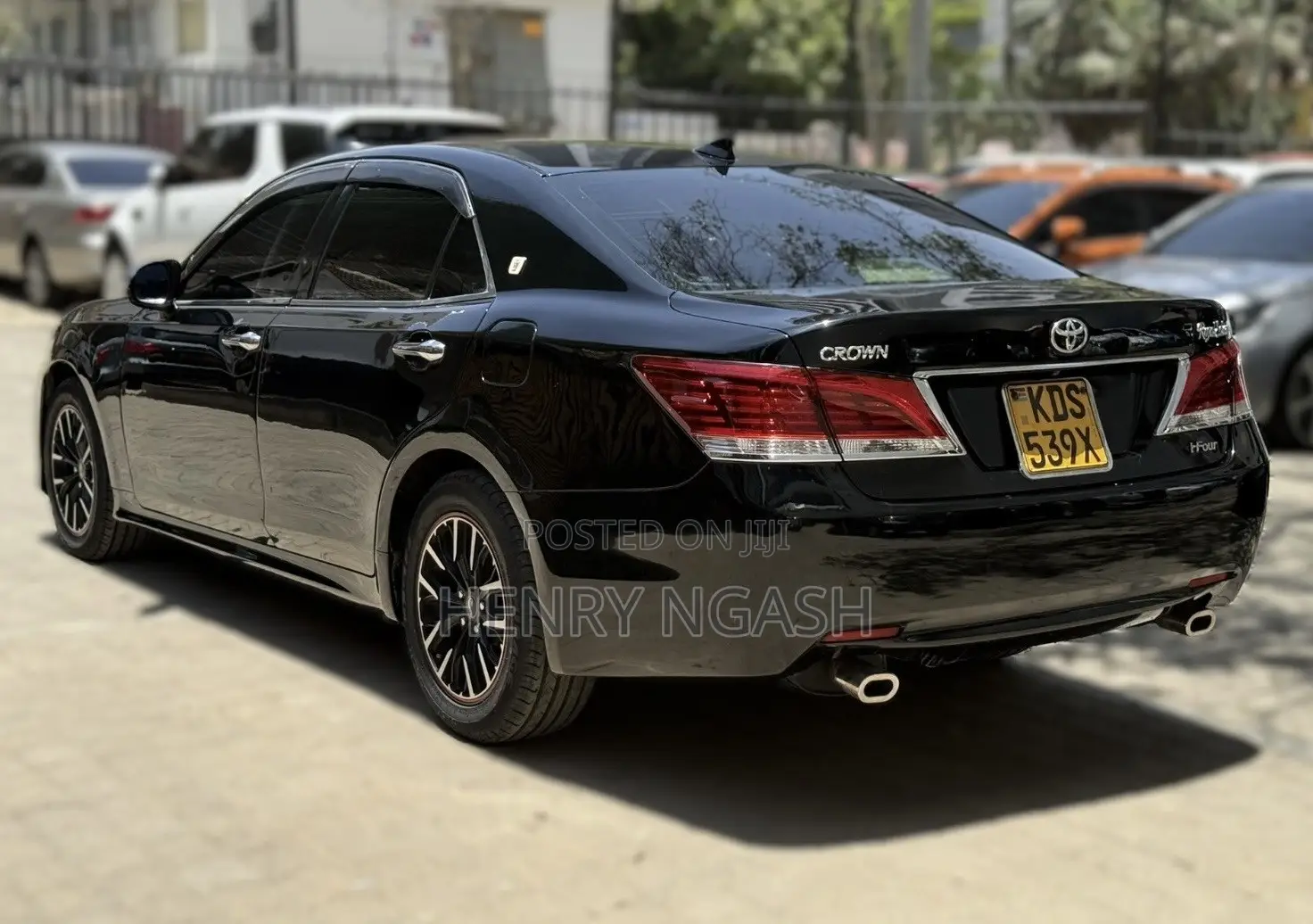 Toyota Crown 2016 Black