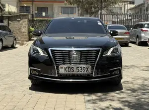 Toyota Crown 2016 Black