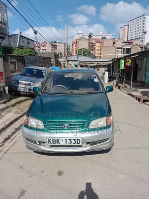 Toyota Ipsum 1996 Green