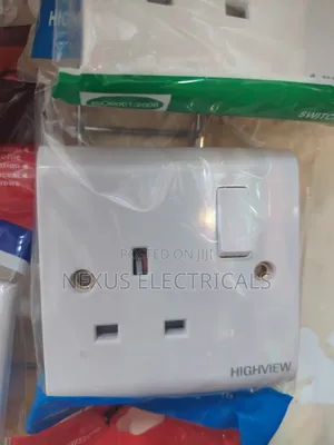 Single Socket Switch 13A
