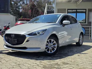 Mazda 2 2020 White