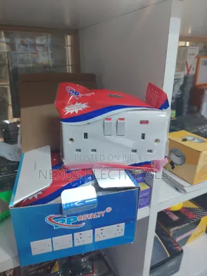 Twin Socket