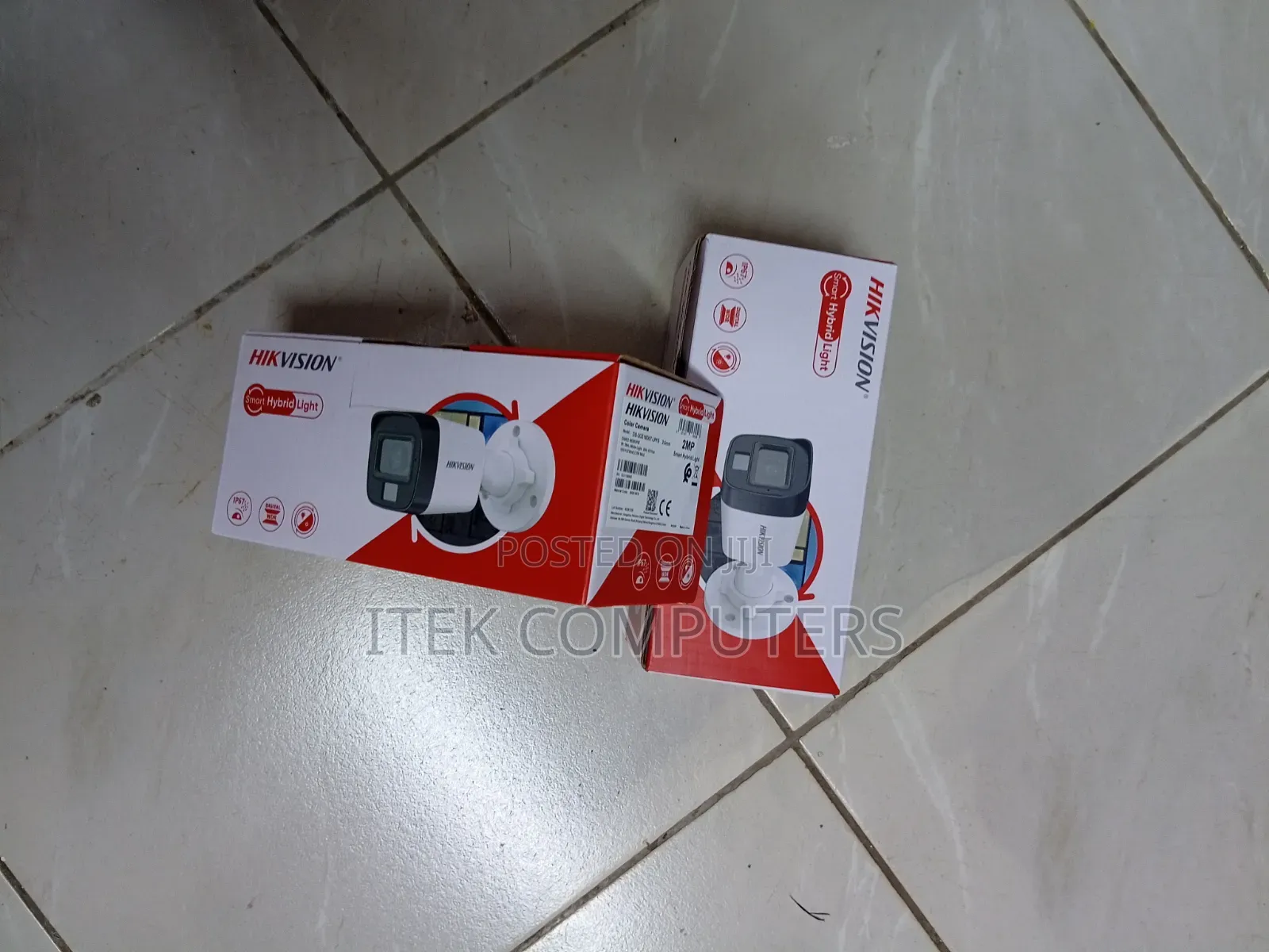 Hikvision 2MP ColorVu Camera With Smart Hybrid Light for Outdoors HD.