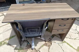 Executive Office Desk With 3-Drawer Pedestal & Mesh Chair