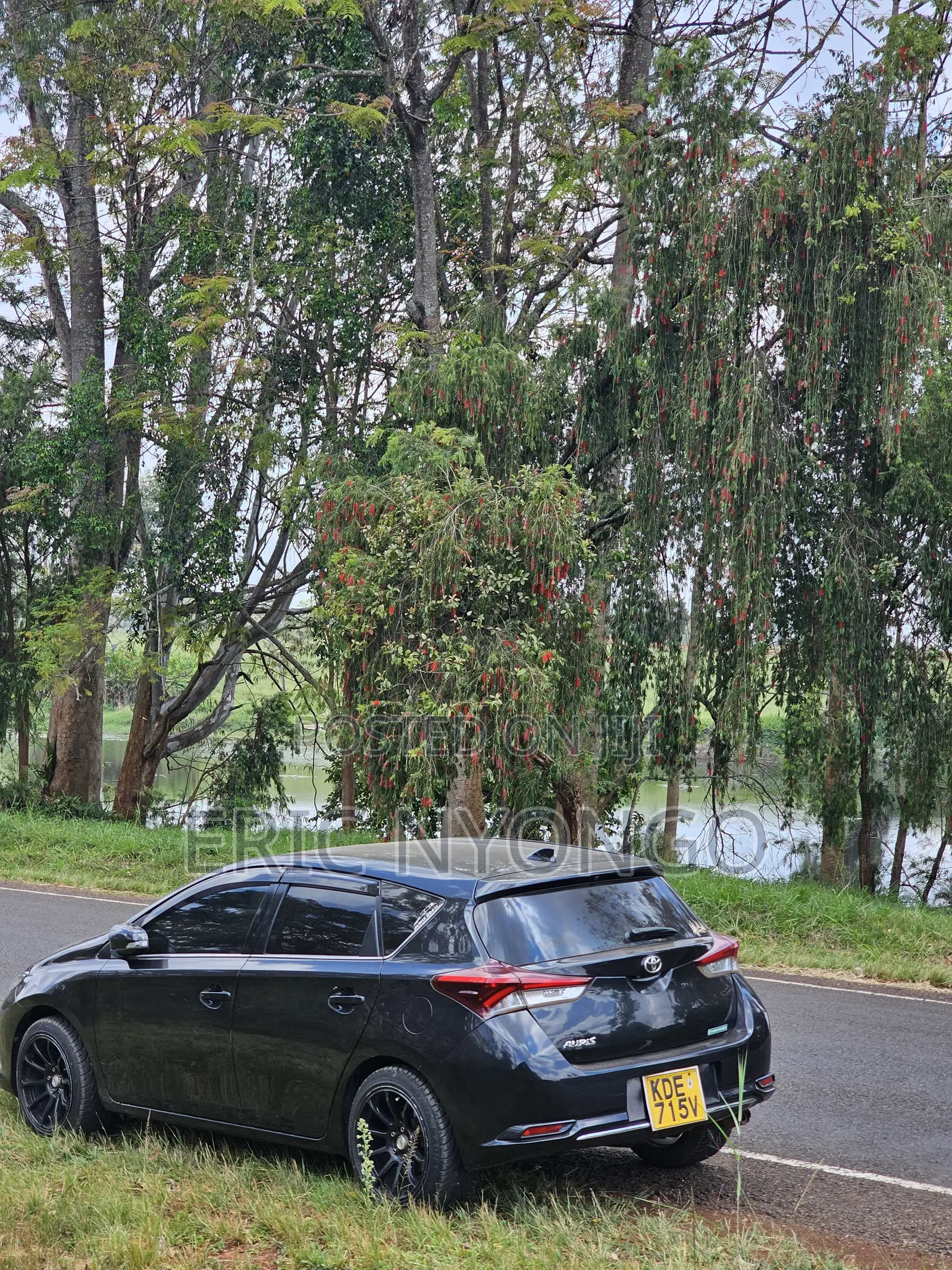 Toyota Auris 2016 Black