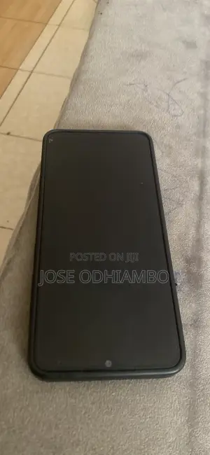Itel A06 64 GB Black