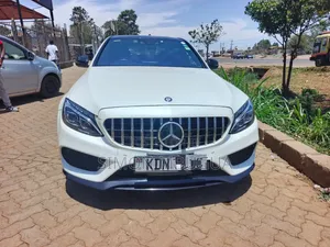 Mercedes-Benz C200 2016 White