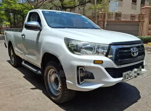 Toyota Hilux 2017 White