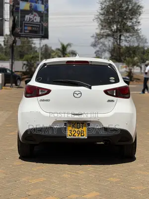 Mazda Demio 2018 White