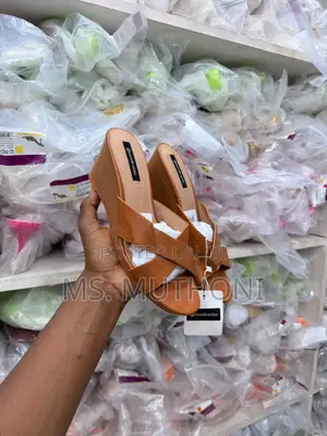 Comfortable Criss-Cross Straps With Elegant Wedge Heel Sandals