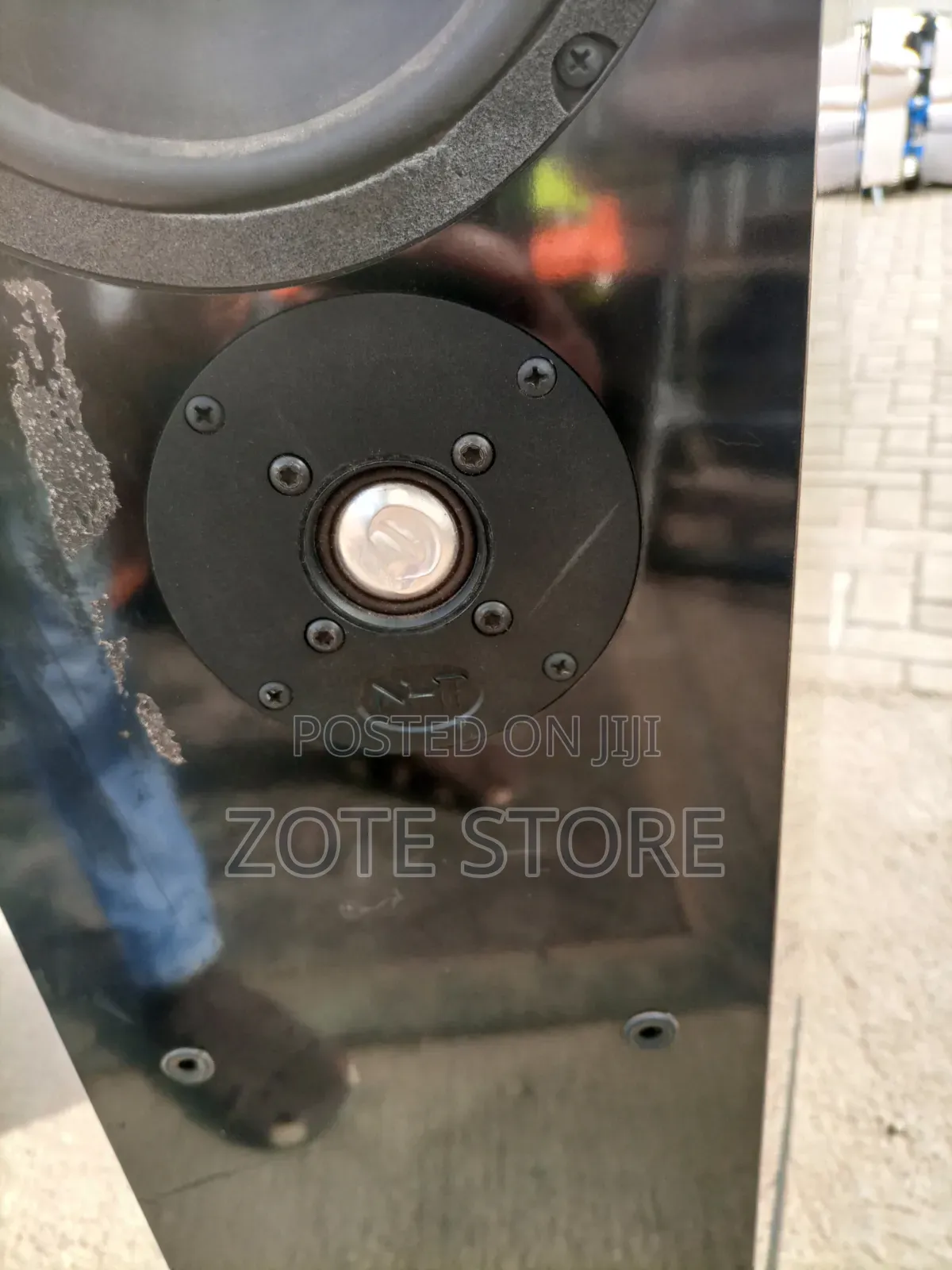 NHT 2.5itower Speakers