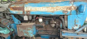 Tractor Ford 5000 2wd With Weights