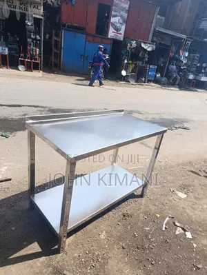 Steenless Steel Table
