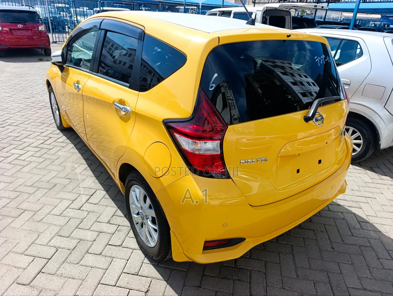 Nissan Note 1.2 Hybrid 2019 Yellow