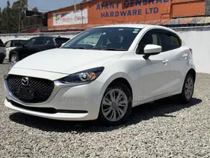 Mazda 2 2019 Pearl