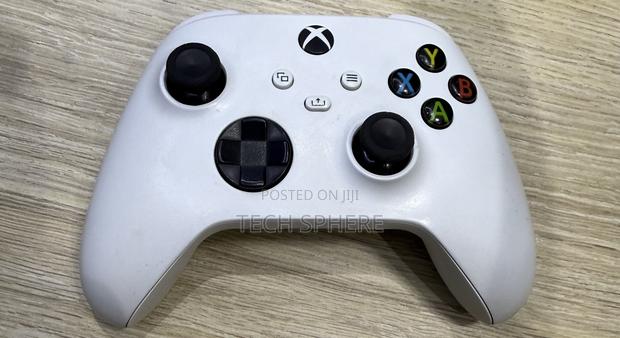 Ex-Uk Xbox Series S Controller - thumbnail 2