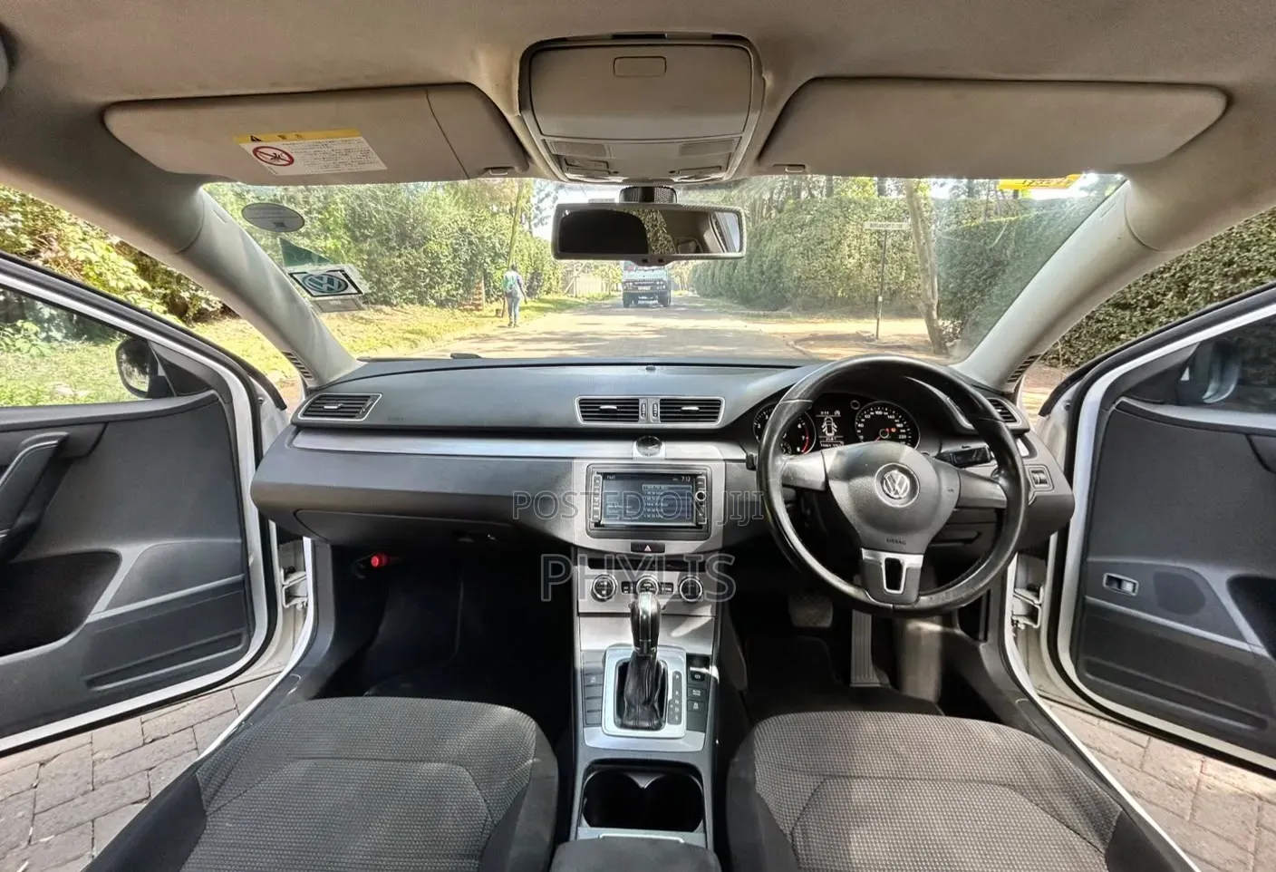 Volkswagen Passat 2014 White