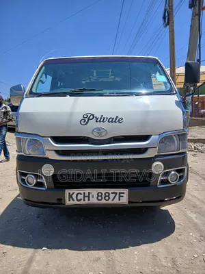 Toyota HiAce 2010 White