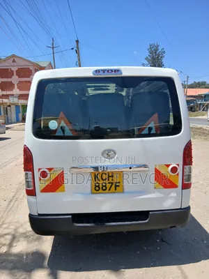 Toyota HiAce 2010 White