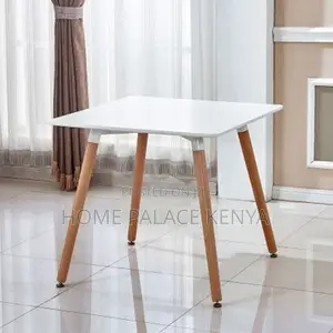 Dining Table; Elegant Dining Table for Comfortable Family Meals
