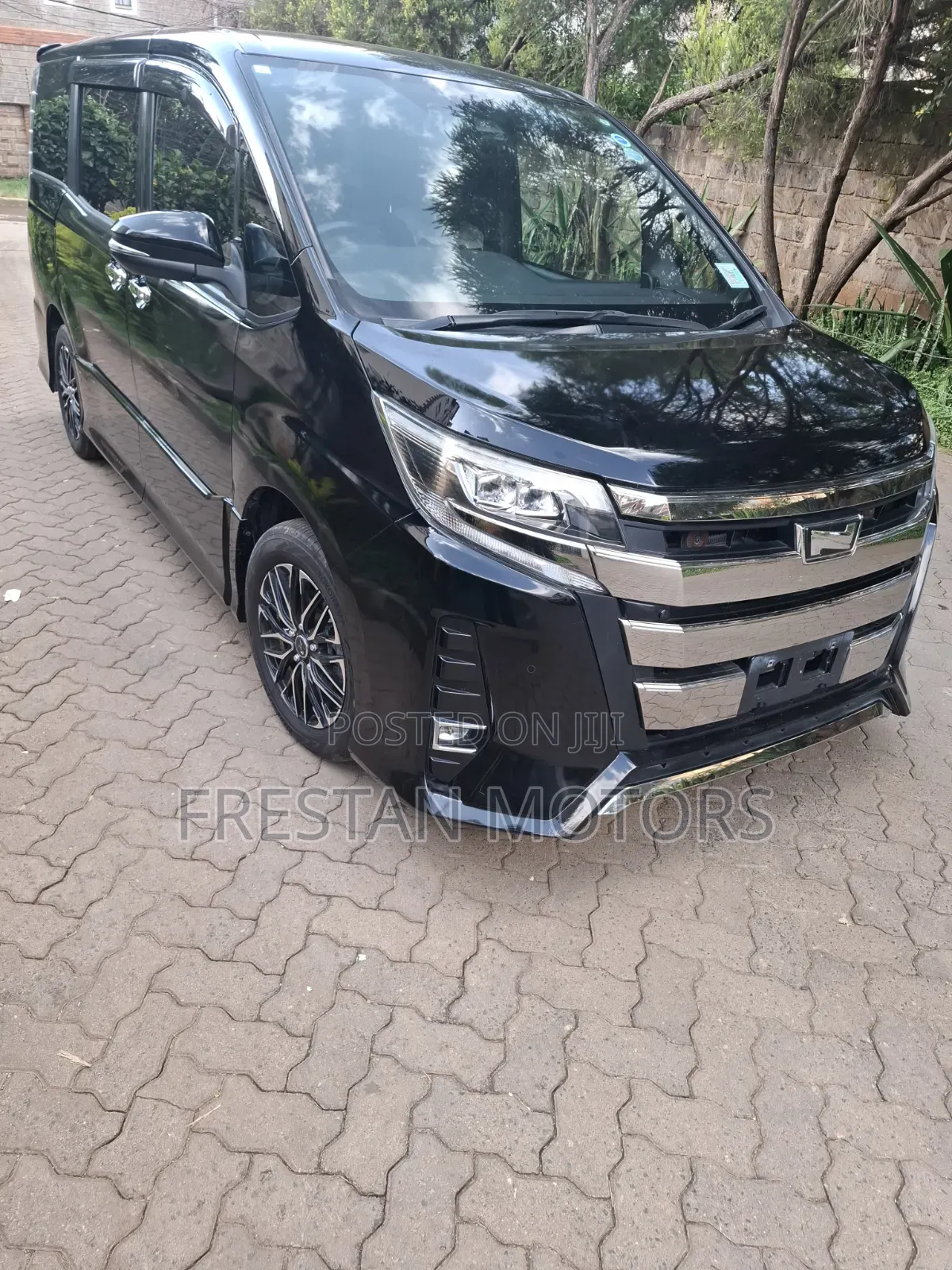 Toyota Noah 2018 Black