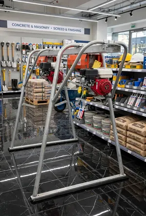 Iori Italy 1-Tonne Petrol Concrete Hoist (Model DS1000)