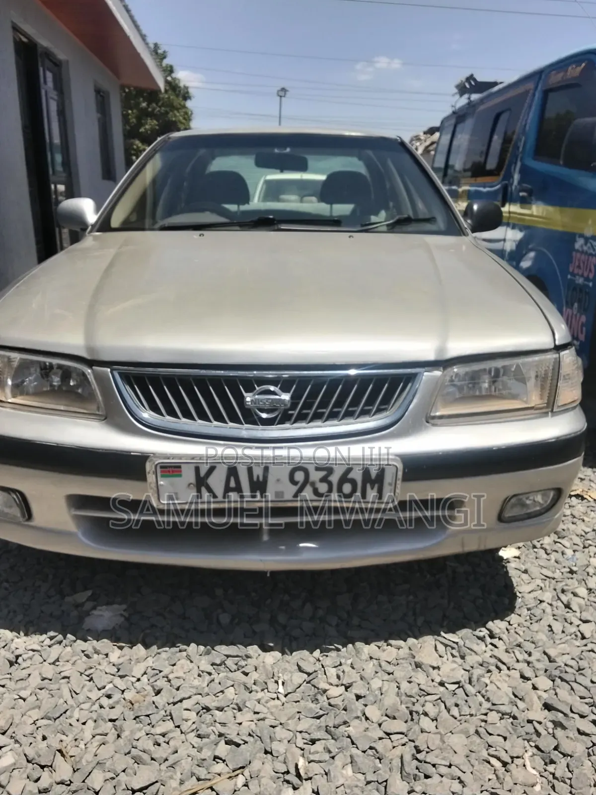 Nissan FB15 2000 Silver