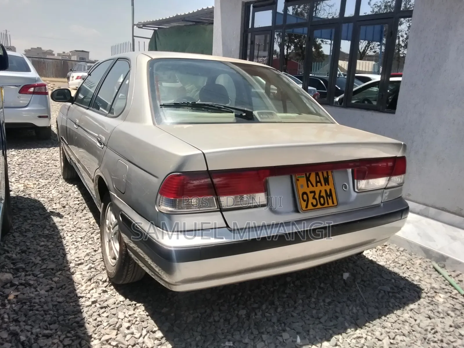 Nissan FB15 2000 Silver