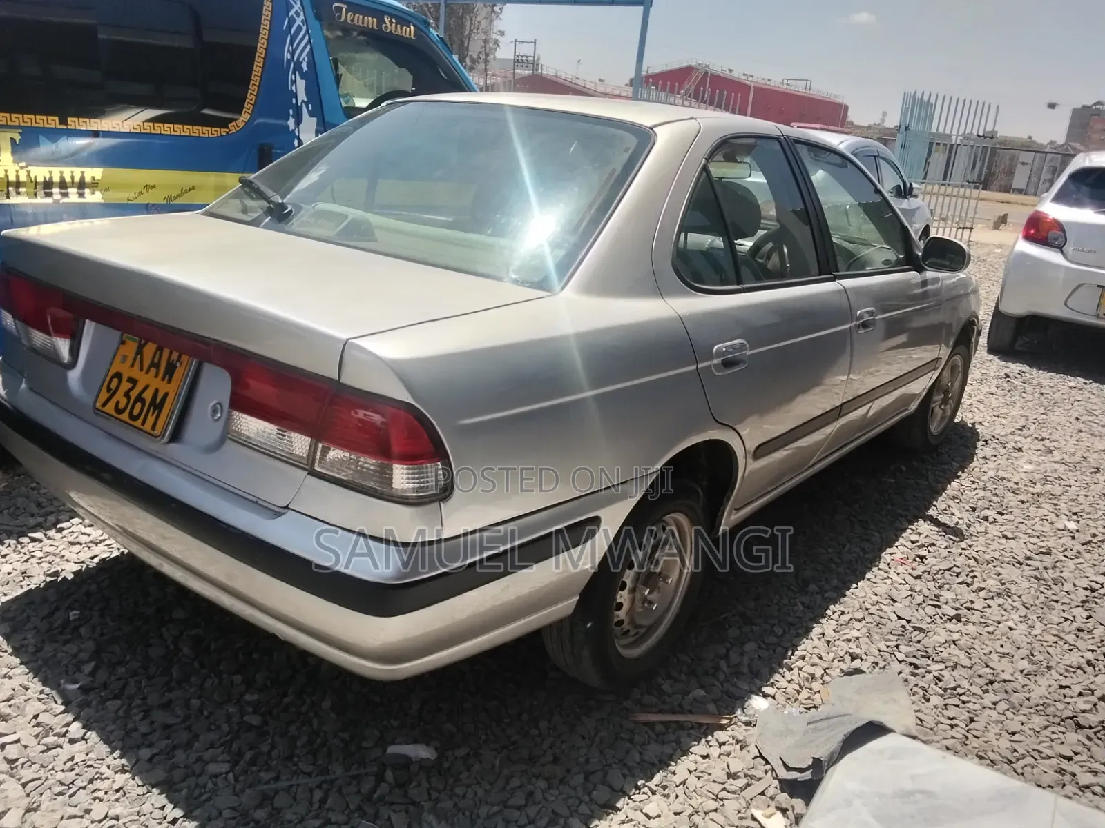 Nissan FB15 2000 Silver