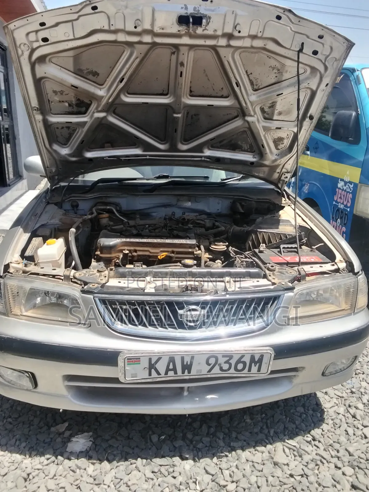 Nissan FB15 2000 Silver
