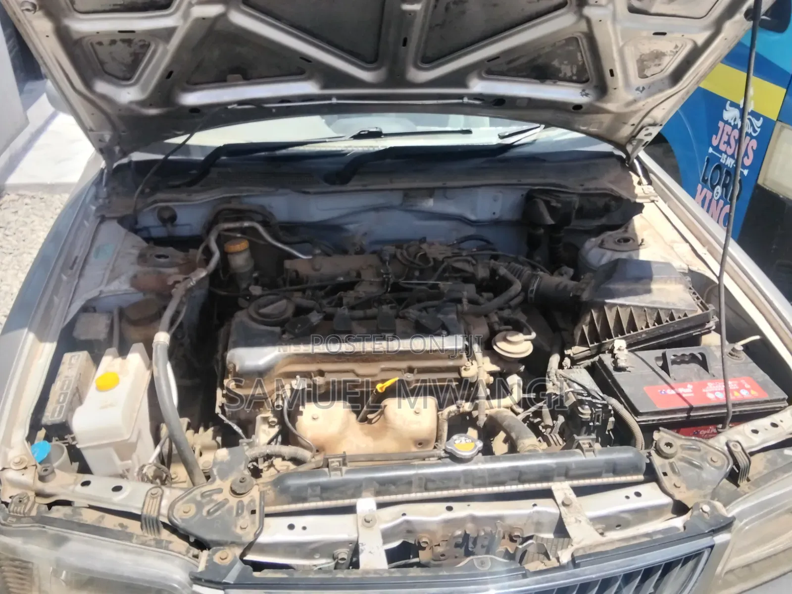 Nissan FB15 2000 Silver
