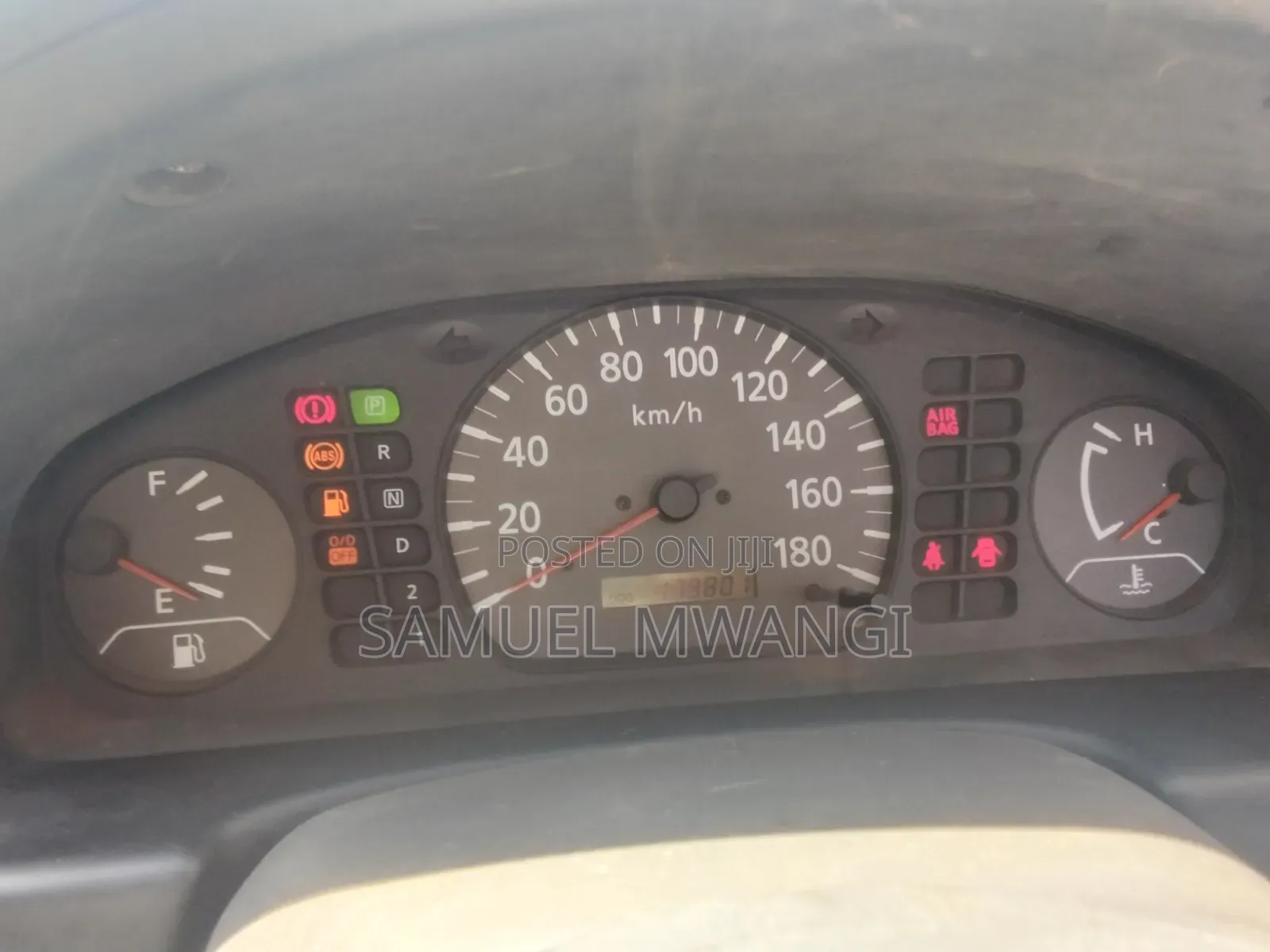 Nissan FB15 2000 Silver