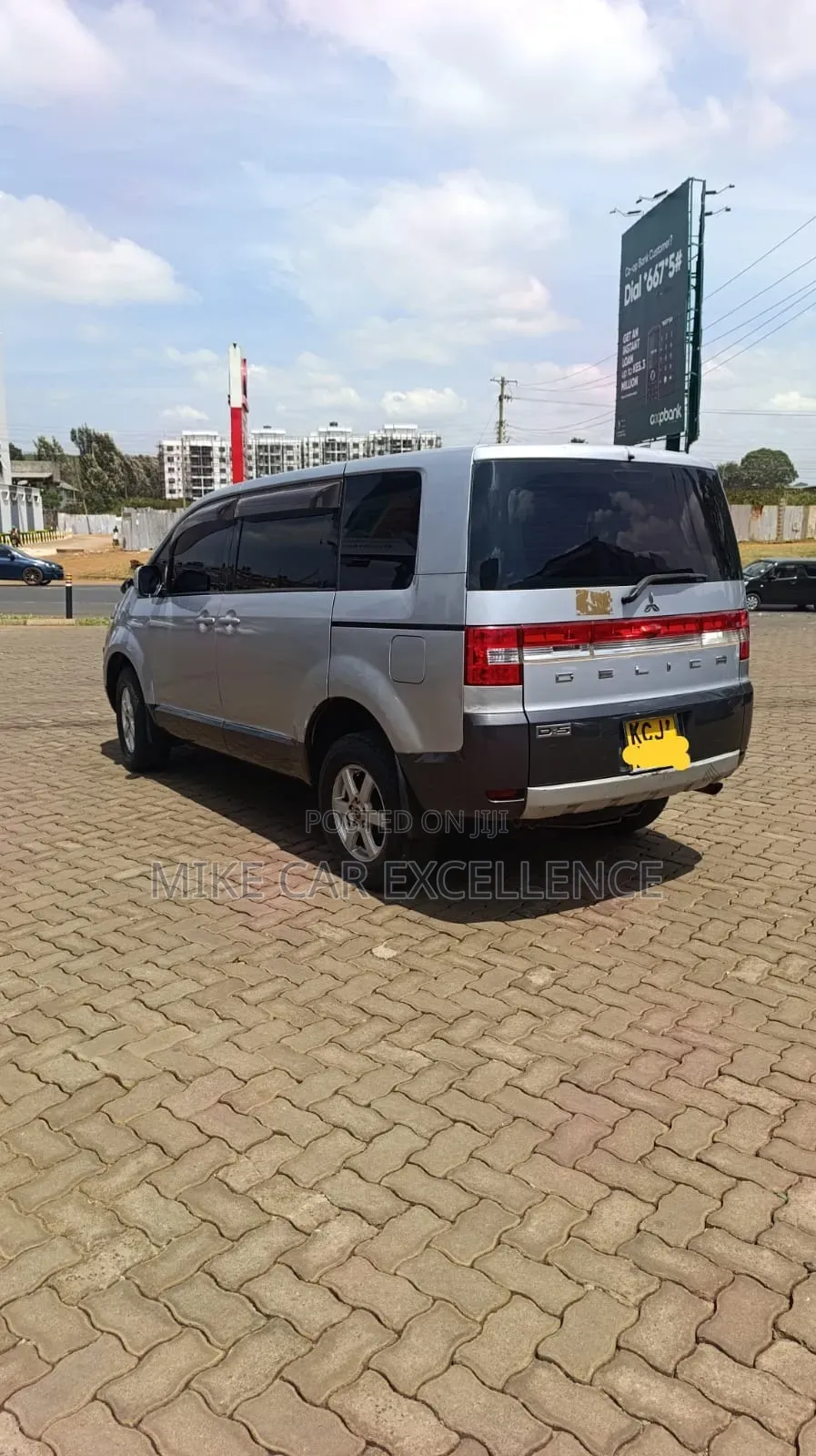 Mitsubishi Delica D:5 2009 Silver
