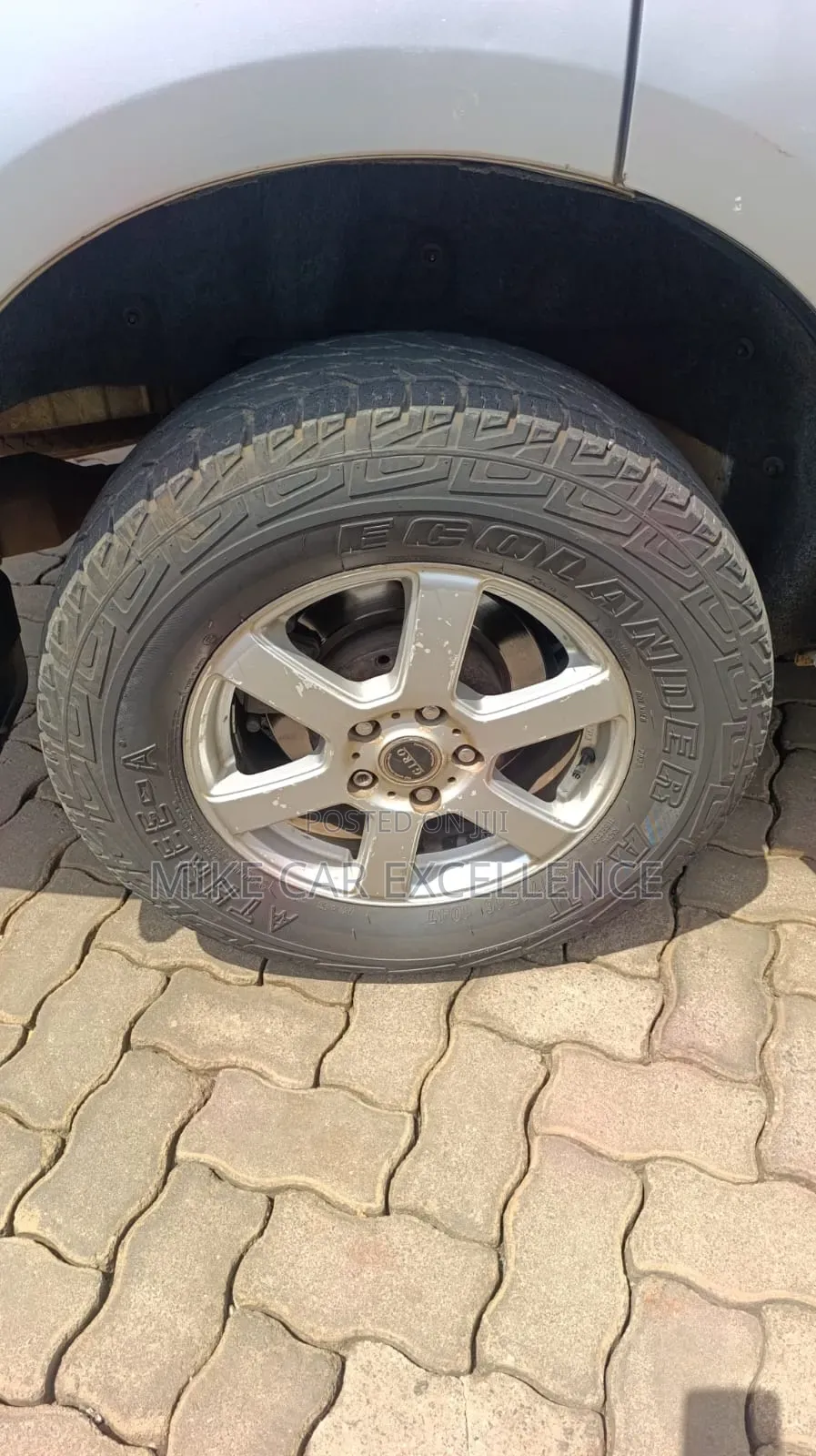 Mitsubishi Delica D:5 2009 Silver