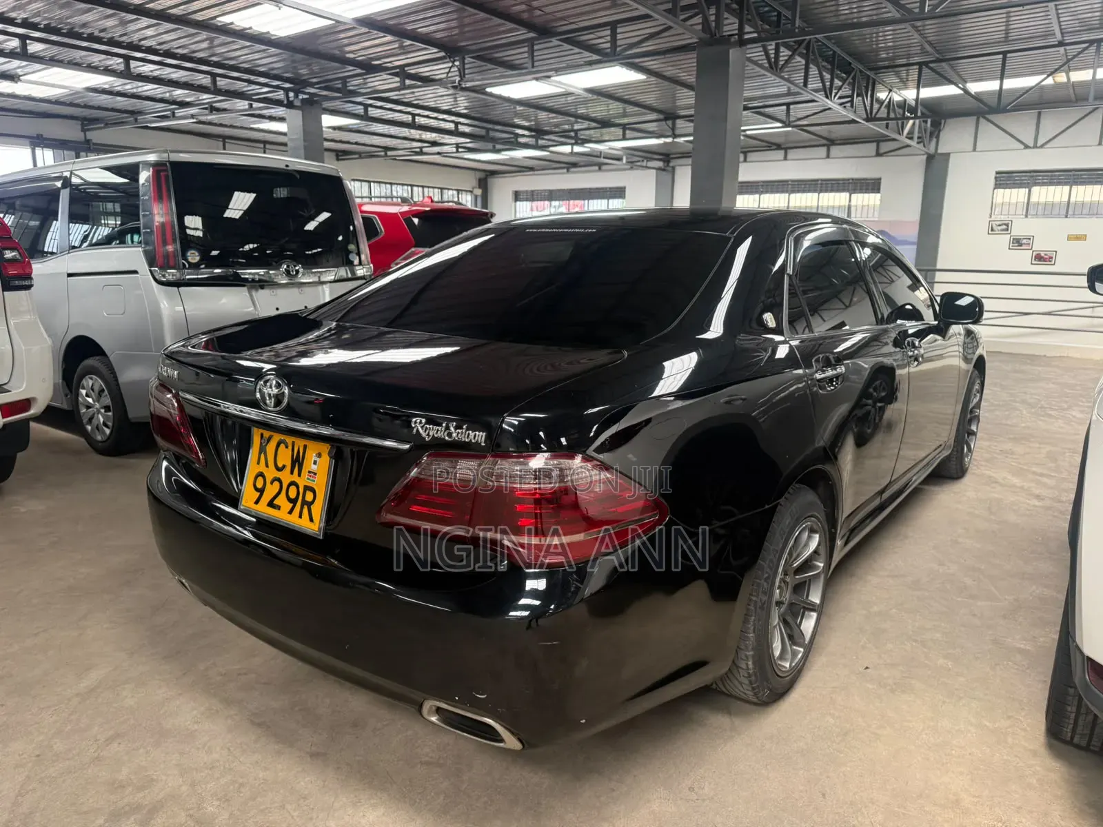 Toyota Crown 2012 Black