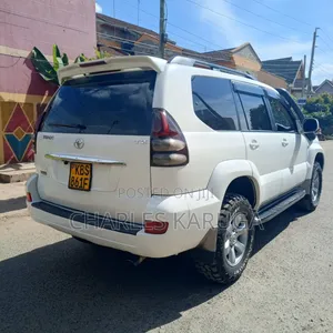 Toyota Land Cruiser Prado 2006 White