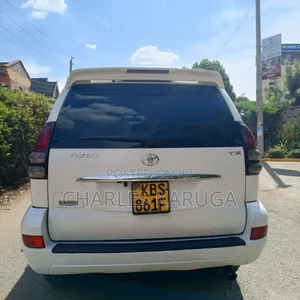 Toyota Land Cruiser Prado 2006 White