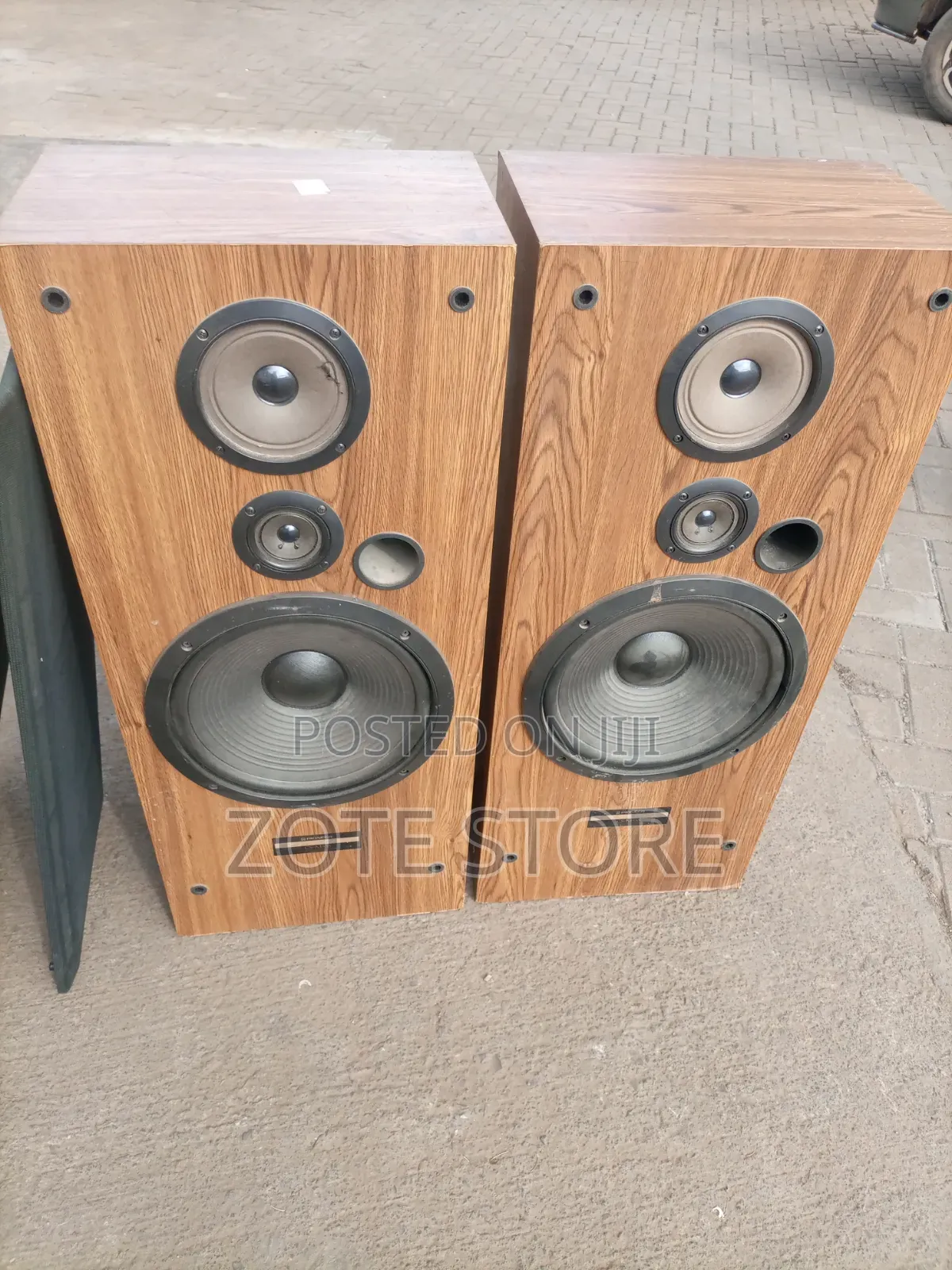 Pioneer Speakers