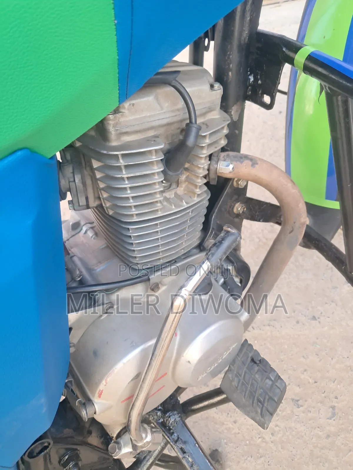 Honda CB 2022 Blue