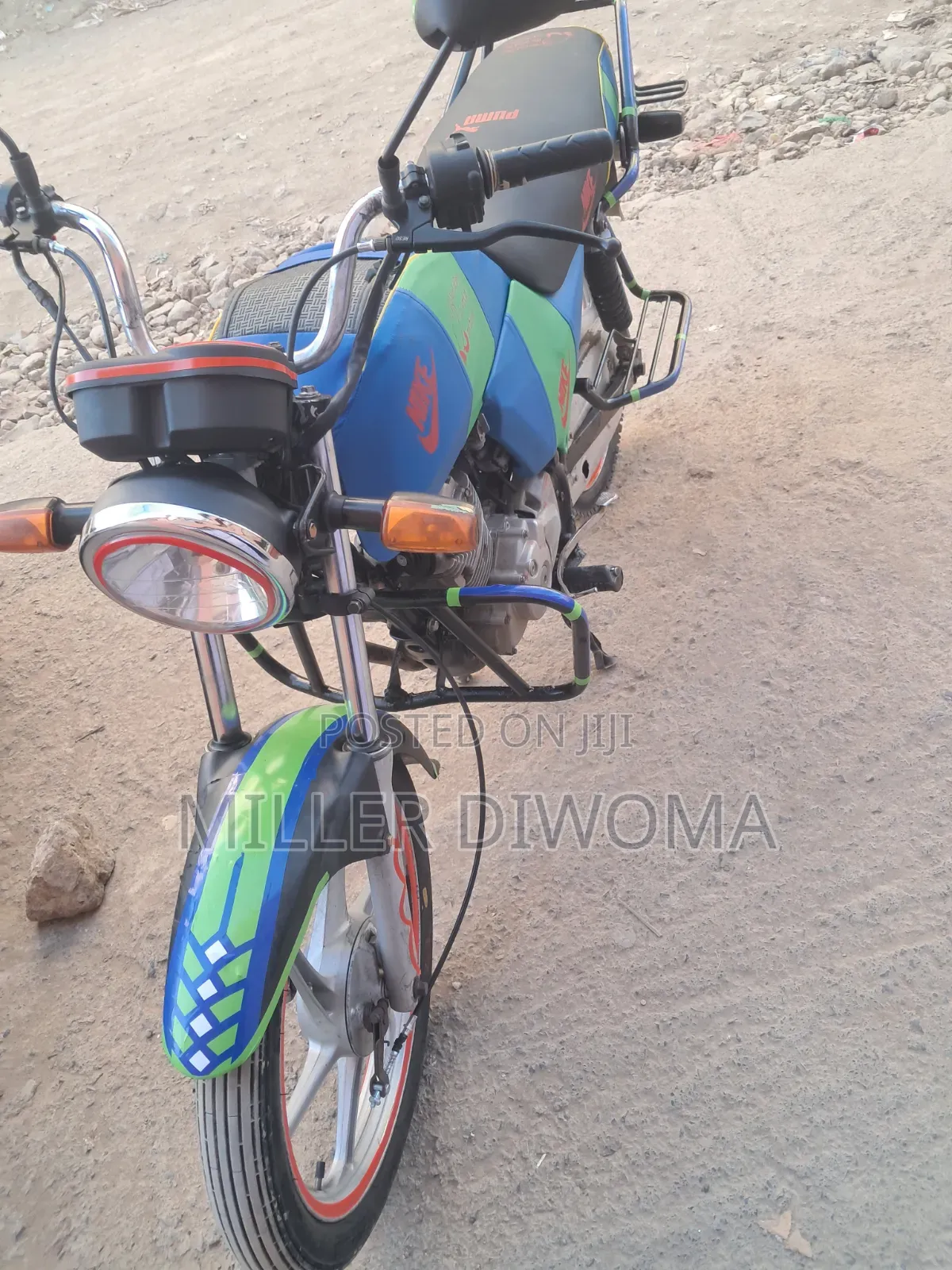 Honda CB 2022 Blue