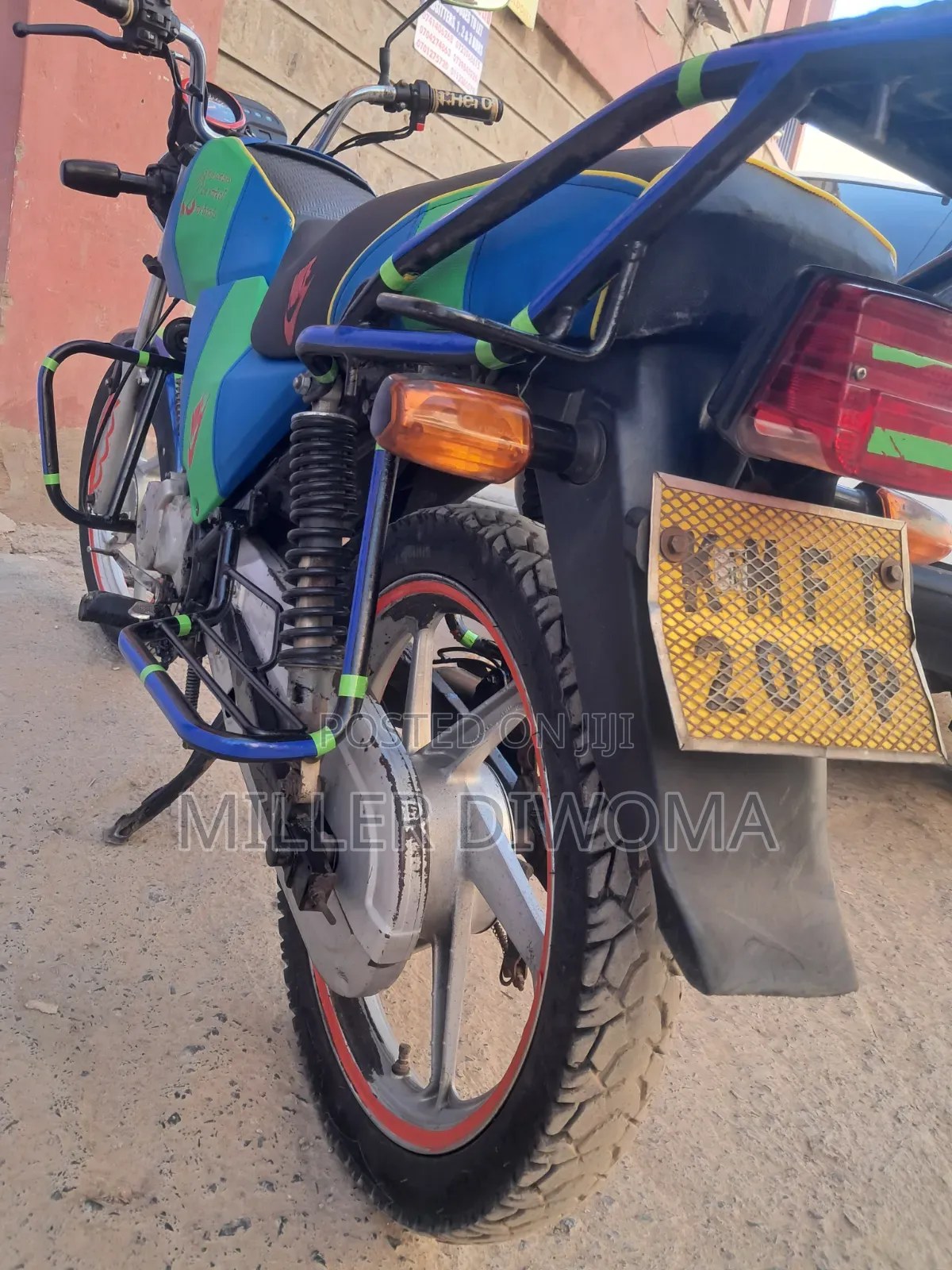 Honda CB 2022 Blue