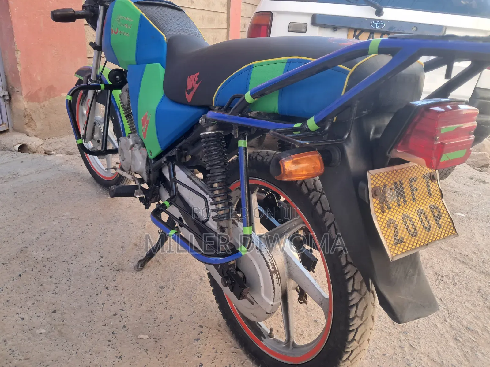 Honda CB 2022 Blue