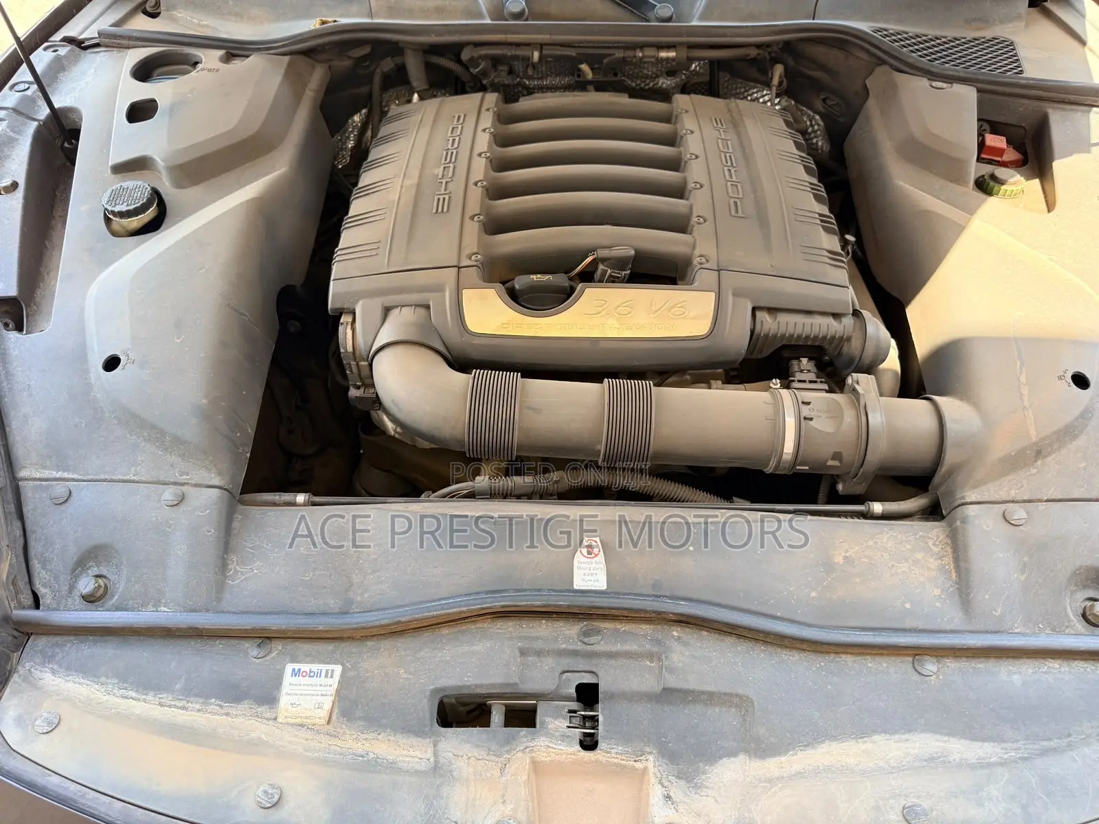 Porsche Cayenne 2016 Brown
