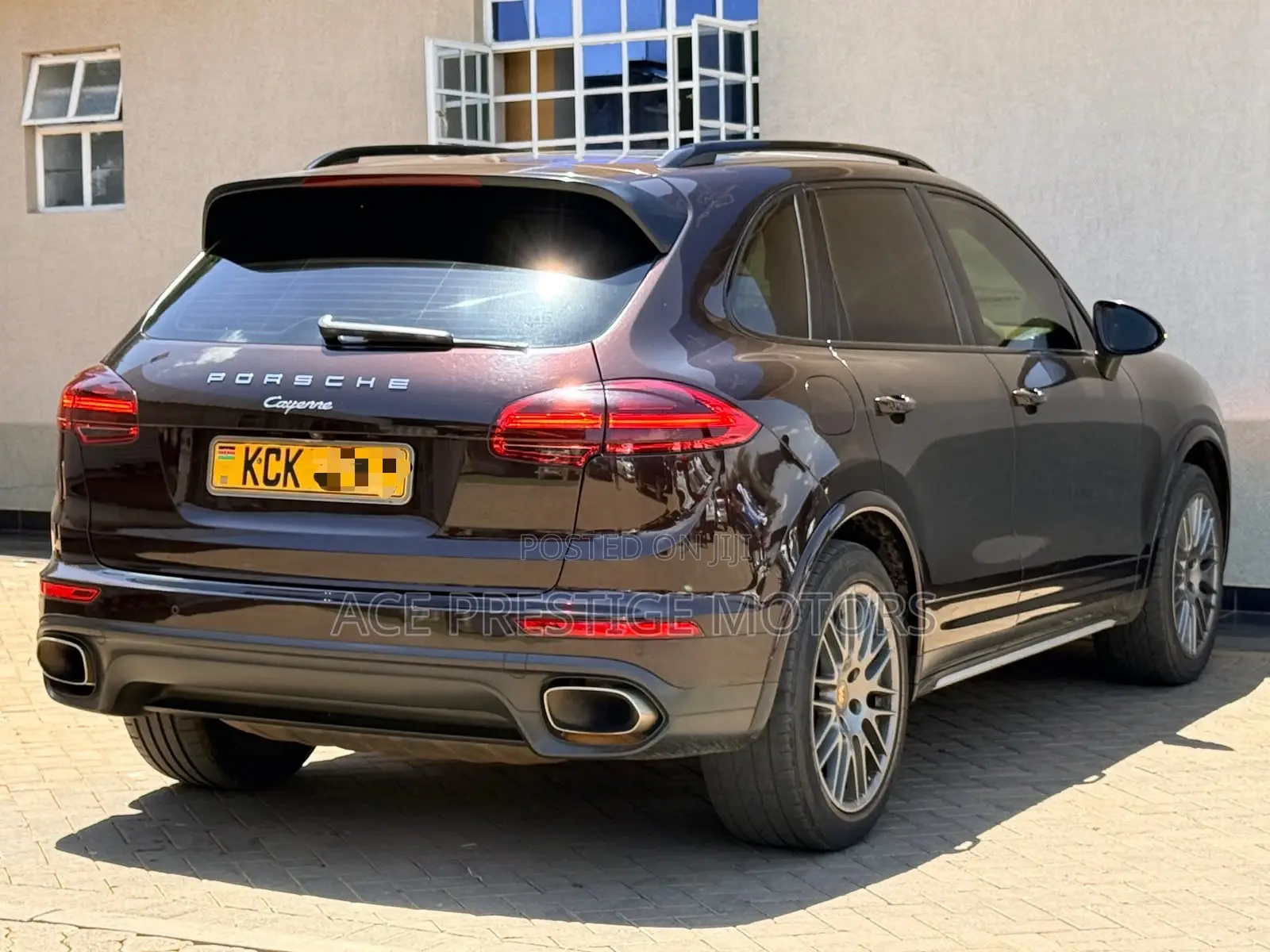 Porsche Cayenne 2016 Brown