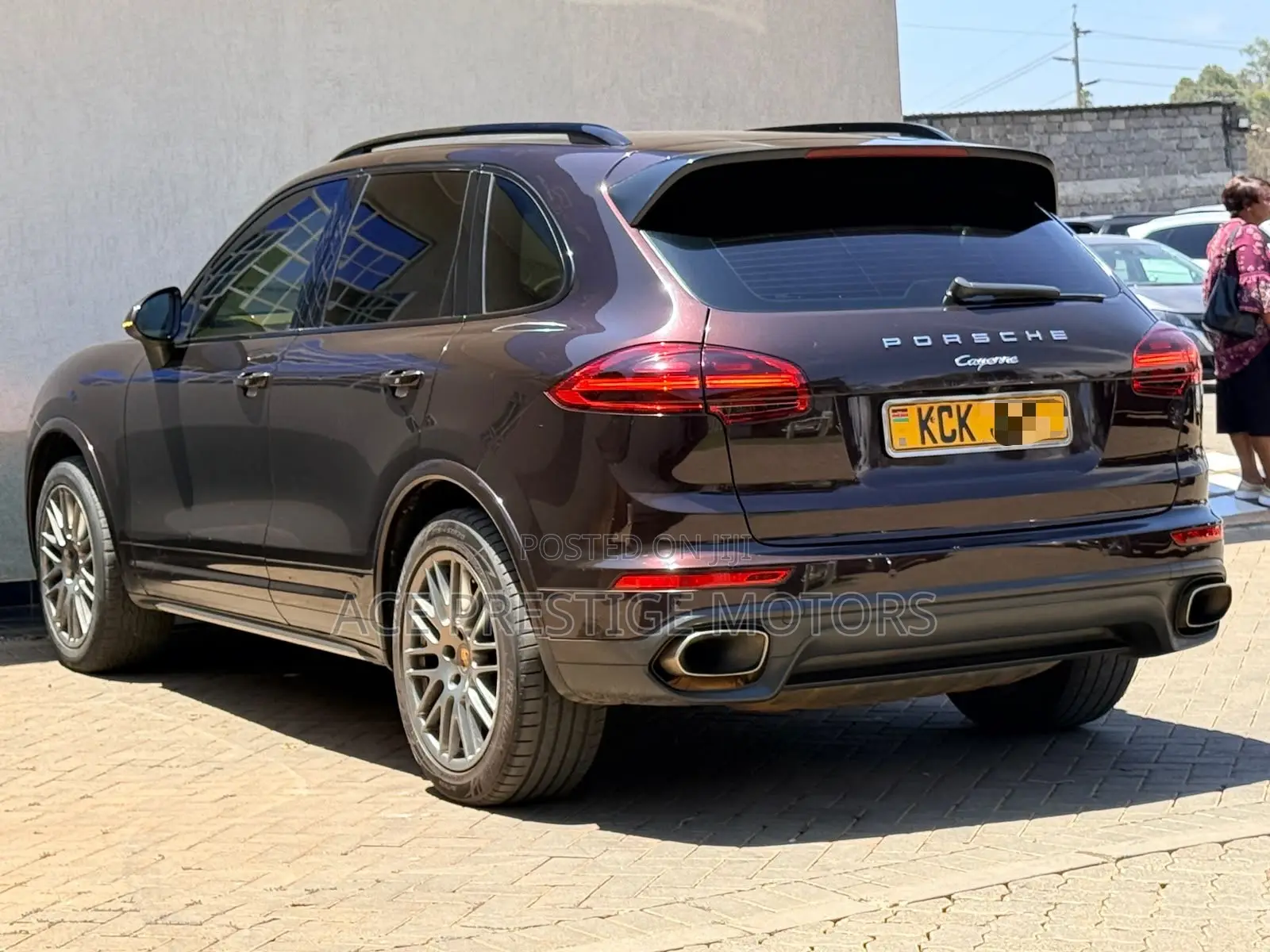 Porsche Cayenne 2016 Brown